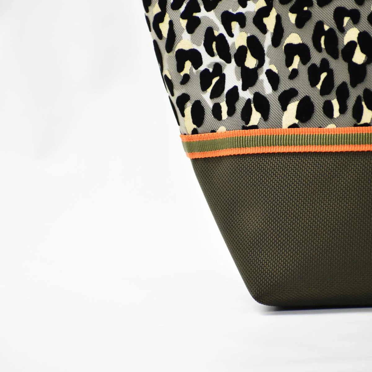 SAFARI LINE TOTE - Image 3
