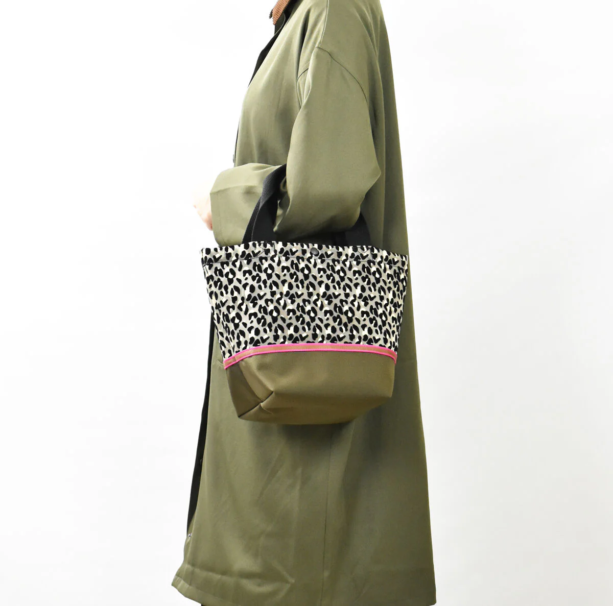 SAFARI LINE TOTE - Image 6