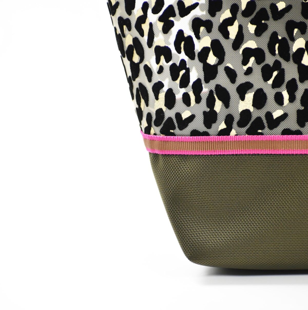SAFARI LINE TOTE - Image 7